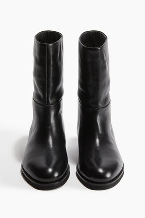 Calf-high leather boots